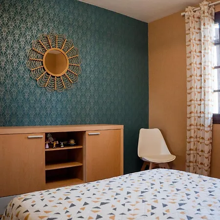 Hébergement de vacances Jolie Maison De *